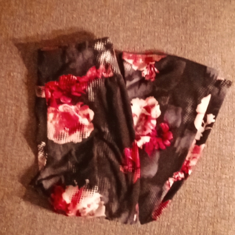 Rose Pattern Tights